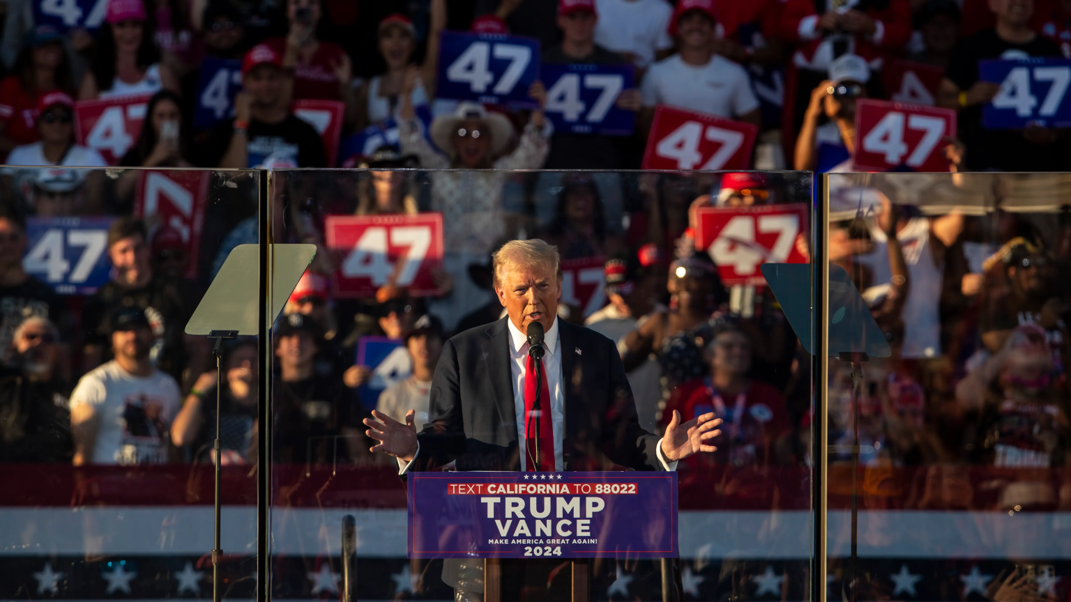 Man Arrested Near Trump Rally Denies Assassination Intent. (Image Source: Andy Abeyta / The Desert Sun)