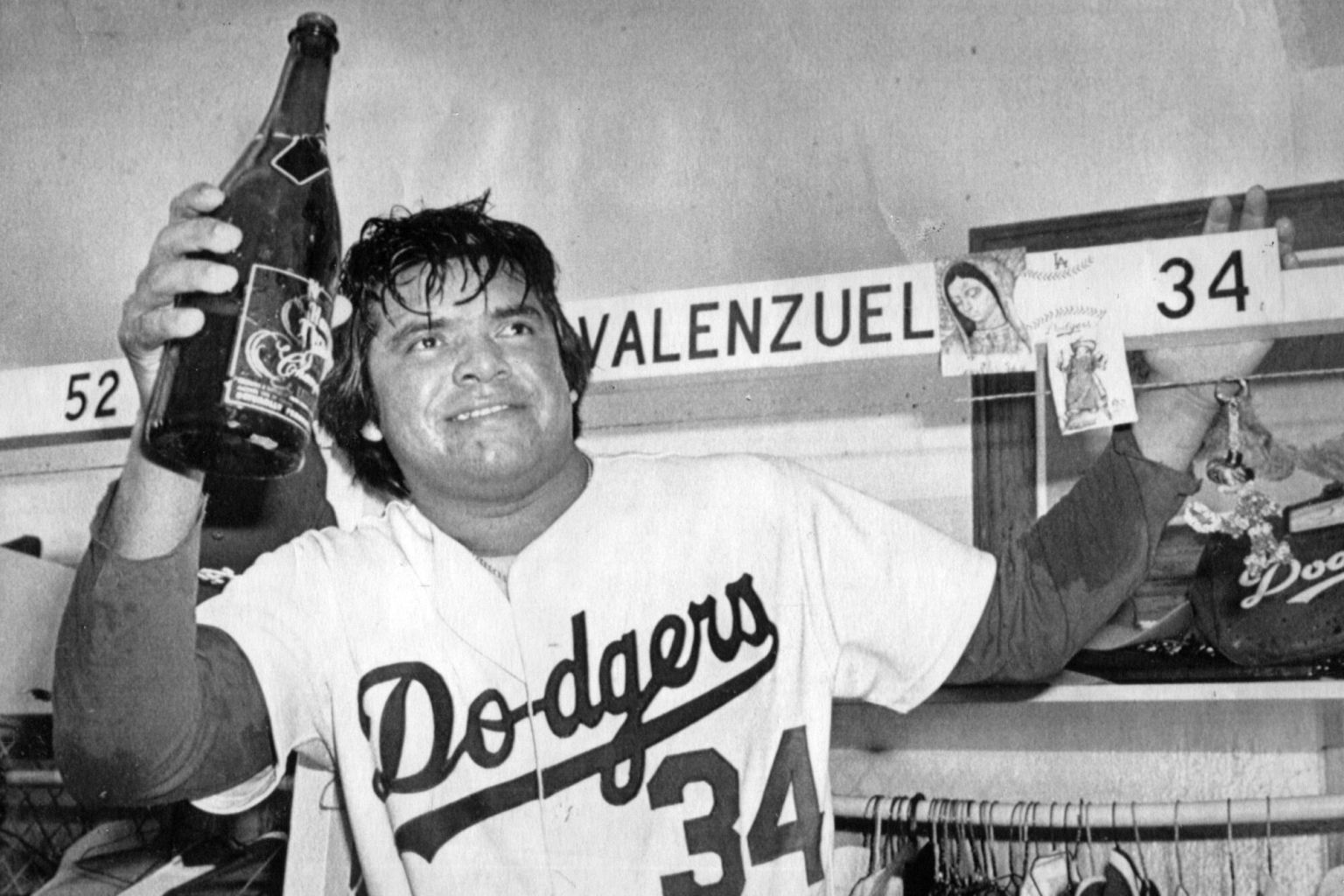 Legendary Dodgers Fernando Valenzuela Dies At 63 Dodgers pitcher Fernando Valenzuela died Tuesday at age 63. (Image Credit: Associated Press)