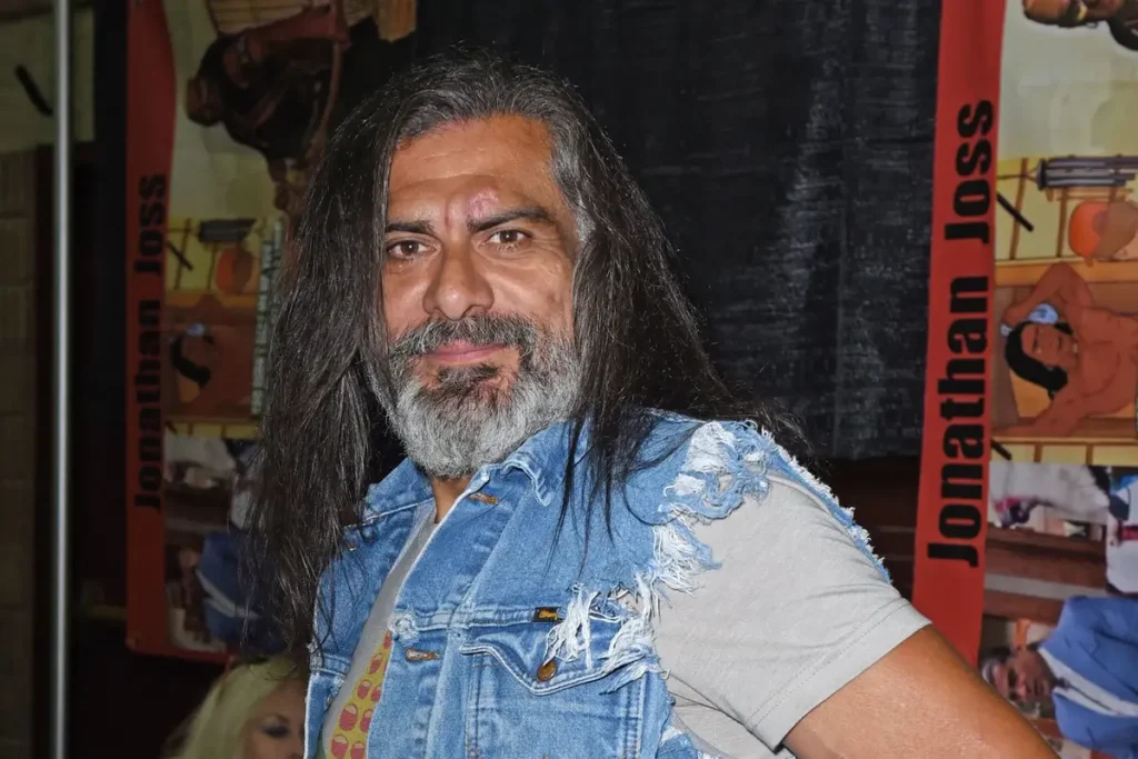 Voice of John Redcorn ‘King of the Hill’ Star Jonathan Joss Shot Dead 'King of the Hill' Star Jonathan Joss: Voice of John Redcorn Fatally Shot at 59.