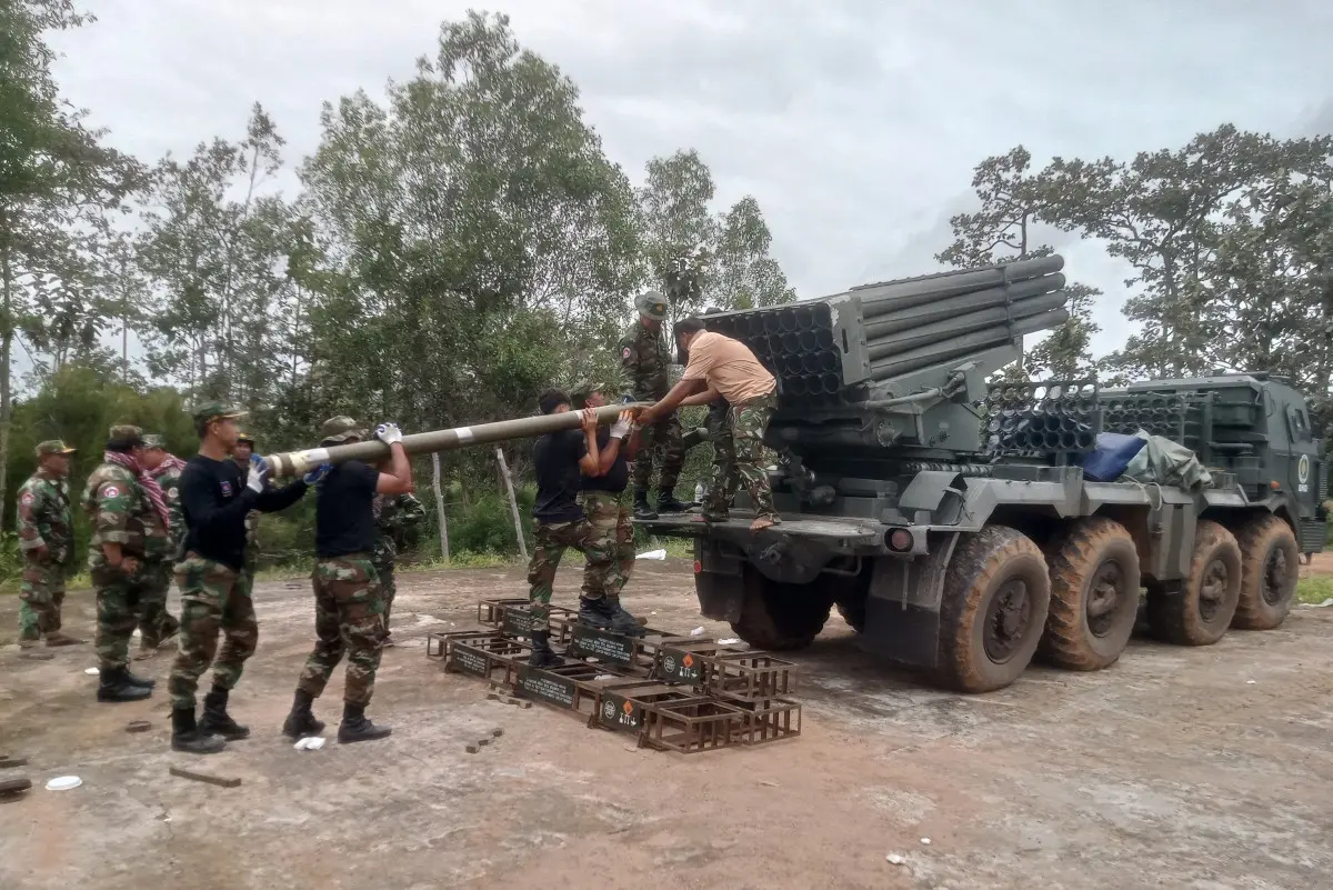 Cambodian soldiers in Preah Vihear province on July 24, 2025 as Thailand launched air strikes on Cambodian military targets. (Image Source: AFP)
