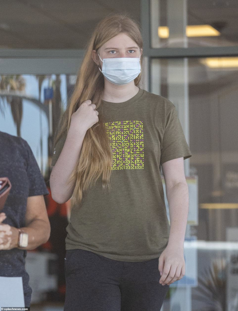 Elon Musk's Son "killed by the woke mind virus" 1 Elon Musk's relationship with his transgender daughter, Vivian Jenna Wilson, has soured in recent years. Vivian, who legally transitioned last year, no longer wishes to be associated with Musk. (Credit: SplashNews)