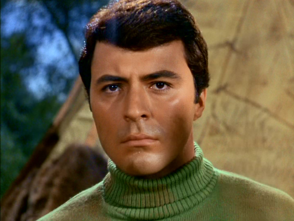 James Darren, Beloved 'Gidget' Star and Singer, Dies at 88 4 James Darren as timelost scientist Dr. Tony Newman, in episode 8 'Massacre' of "The Time Tunnel".