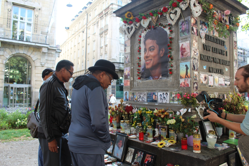 Tito Jackson, Brother of Michael Jackson, Passes Away At 70 5 Just days before his passing, Tito visited a memorial for Michael Jackson in Munich, Germany, alongside his brothers.