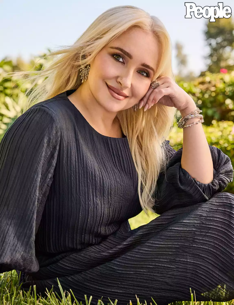 Hayden Panettiere Interview: Opens Up About Loss, Addiction, And Recovery 2