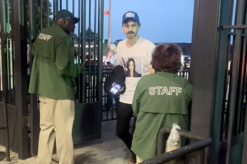 New York Woman Sues Mets for $2 Million After Being Barred From Wearing MAGA Hat at Citi Field 4 While the other undercover reporter had a harder time with Kamala Harris apparel. (Image Source: The New York Post)