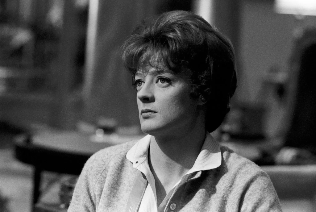 Maggie Smith, Beloved Professor of ‘Harry Potter’ Dies at 89 3 Maggie Smith on the set of the 1967 film “The Honey Pot.” (Credit: Getty Images)