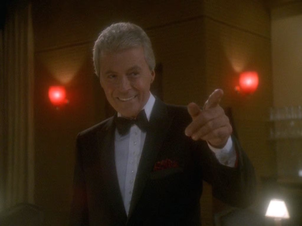 James Darren, Beloved 'Gidget' Star and Singer, Dies at 88 1 James Darren's cause of death was related to complications from an aortic valve issue. Here he is as the fan-favorite Vic Fontaine in Star Trek: Deep Space Nine. (Image Credit: StarTrek.com)