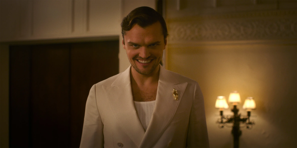 Ray Nicholson has his father's iconic smile, the legendary actor Jack Nicholson, and he will play Paul Hudson, Skye's boyfriend, in the movie Smile 2. (Image Source: Paramount Pictures)