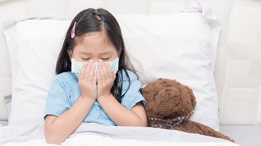 Walking Pneumonia Cases Surge Among Children: What Parents Need to Know 2 Is Walking Pneumonia Contagious? Yes, and dry coughing is one of the most common Pneumonia symptoms in children.