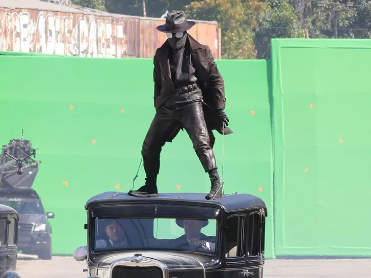 First Look at Nicolas Cage Spider-Man Noir Costume: Sony’s Spider-Noir Series 1