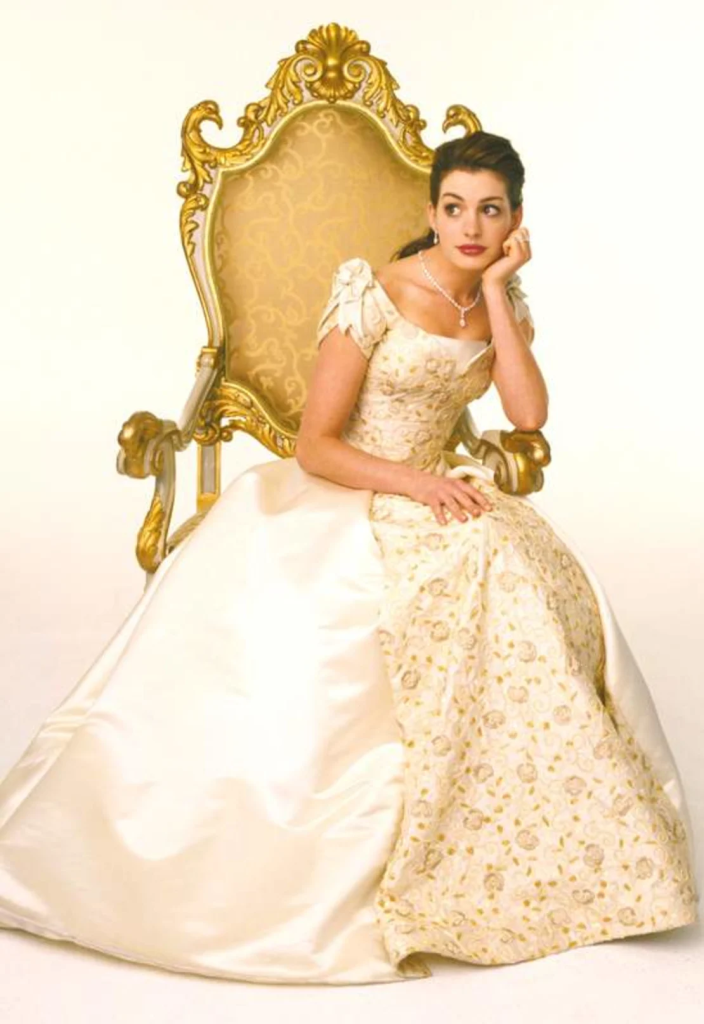 Anne Hathaway Confirms Return For ‘The Princess Diaries 3' 2 Anne Hathaway The Princess Diaries as Princess Mia. (Credit: Walt Disney Pictures)