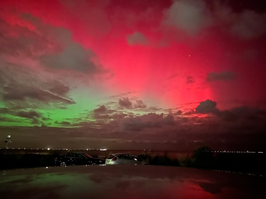 Northern Lights Tonight: Best Time and Places to See the Aurora Borealis 2