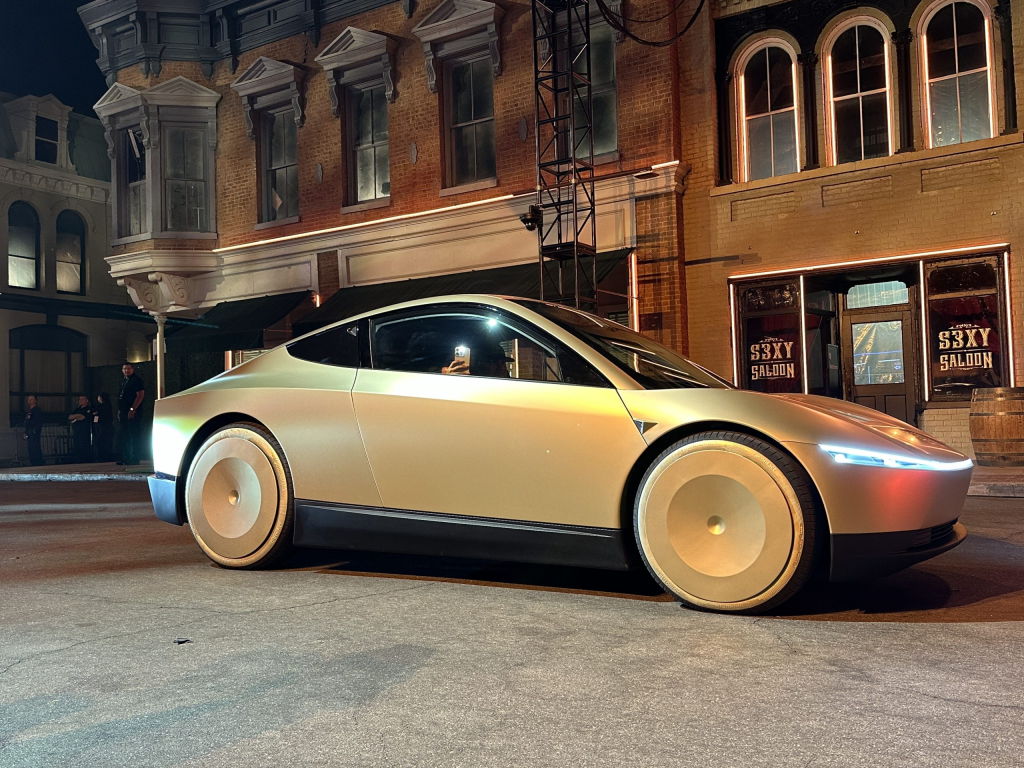 Elon Musk just unveiled the "robotaxi Tesla" called the Cybercab at the Robotaxi Event. (Image Credit: Teslarati)