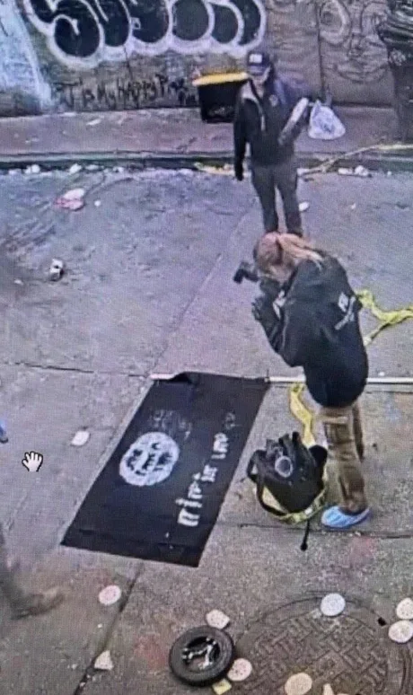 New Orleans Terror Attack: What Happened and Who Was Behind It? 4 The ISIS flag can be seen attached on the truck of the New Orleans attacker. (Image Credit: AP)