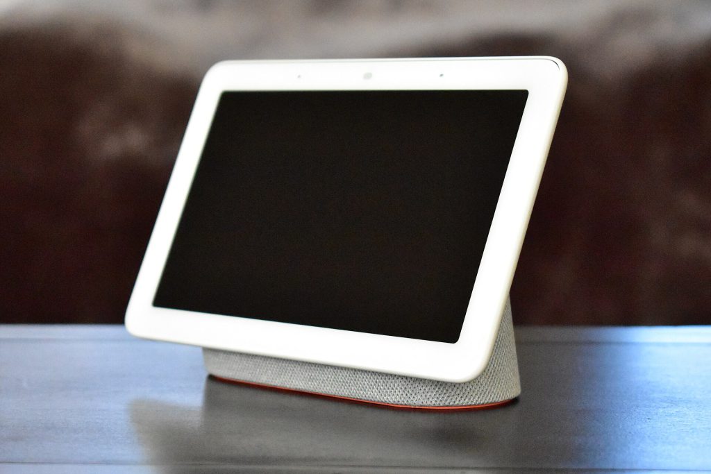 Apple HomeView smart home display on a kitchen counter