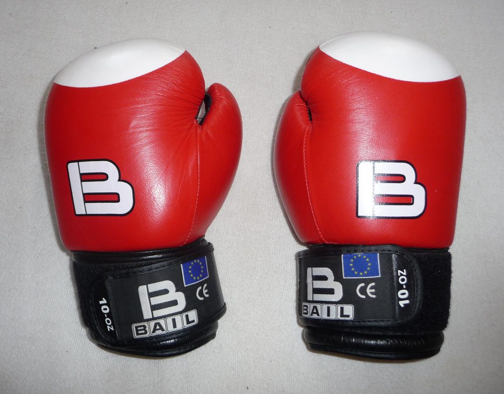 How a Belfast Play Uses Boxing to Explore Men's Mental Health 1 Boxing gloves Bail 10 OZ (1)