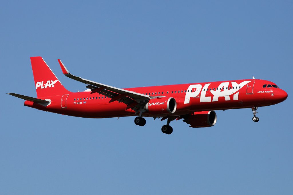 Boston and Iceland Learn Peak Events Yield Media, Not Volume 3 TF AEW A321 251Neo Play Stansted 18.7.21