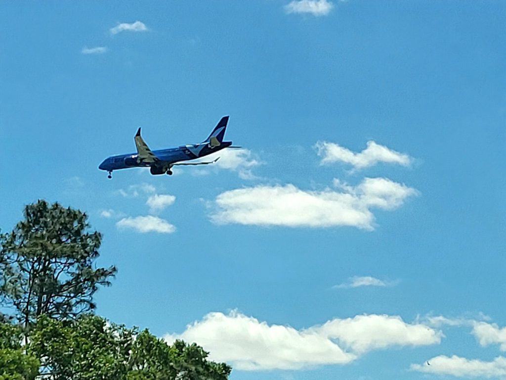 Breeze Airways Expands International Network With 7 New Routes 1 Breeze Airways Plane landing at Vero Beach Regional Airport 20230316