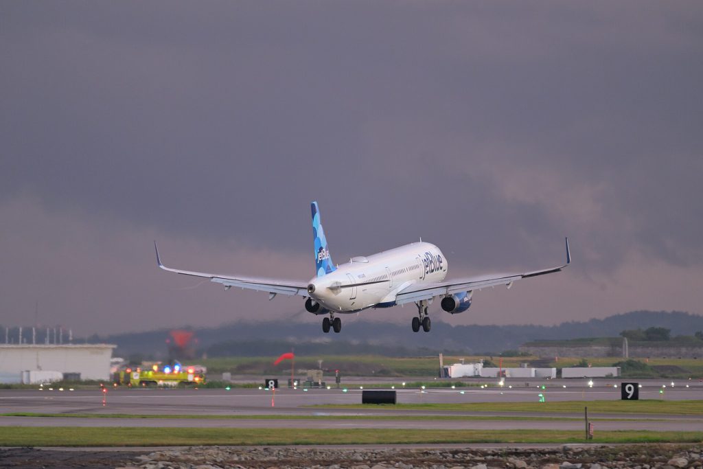 Breeze Airways Expands International Network With 7 New Routes 3 JetBlue Airbus A321 N905JB landing at Boston July