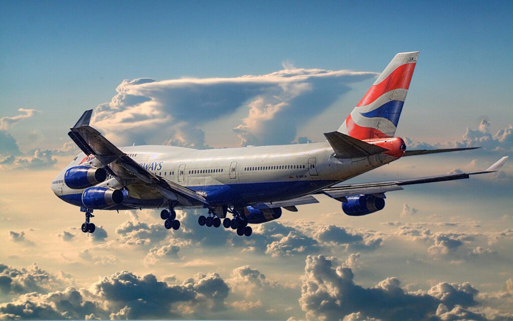 British Airways Boeing 747 400 leaving town