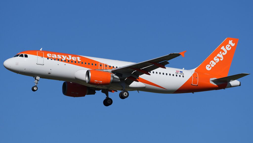 Airbus A320 aircraft with Starlink satellite dish on roof