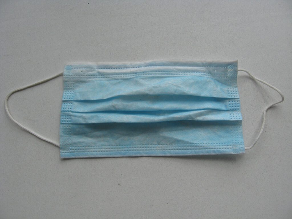 Ebola Cases in Kenya and Nigeria Linked to Uganda Airport 2 A surgical mask