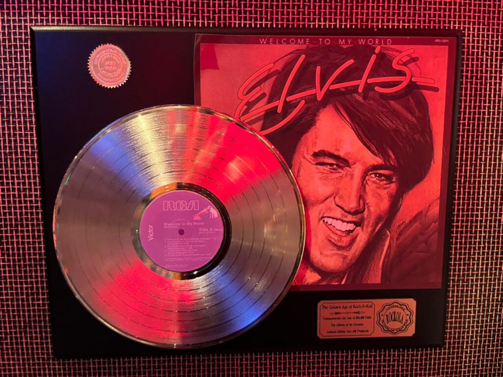Gold Vinyl Record Welcome to My World by Elvis Presley   Museum Musik Dunia