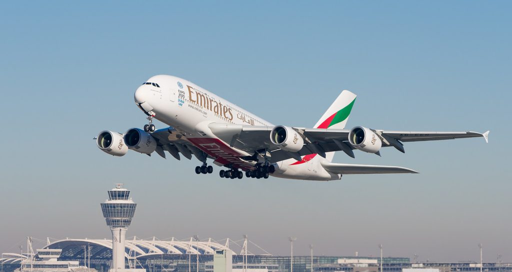 Emirates Airbus A380 861 A6 EER MUC 2015 01