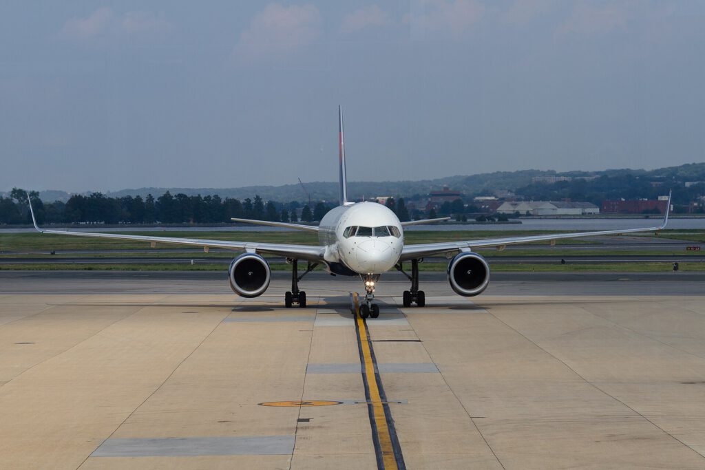 FTC Demands Data on Algorithmic Pricing from Delta, Uber and Others 1 Delta B752 N649DL at DCA 2012 07 16