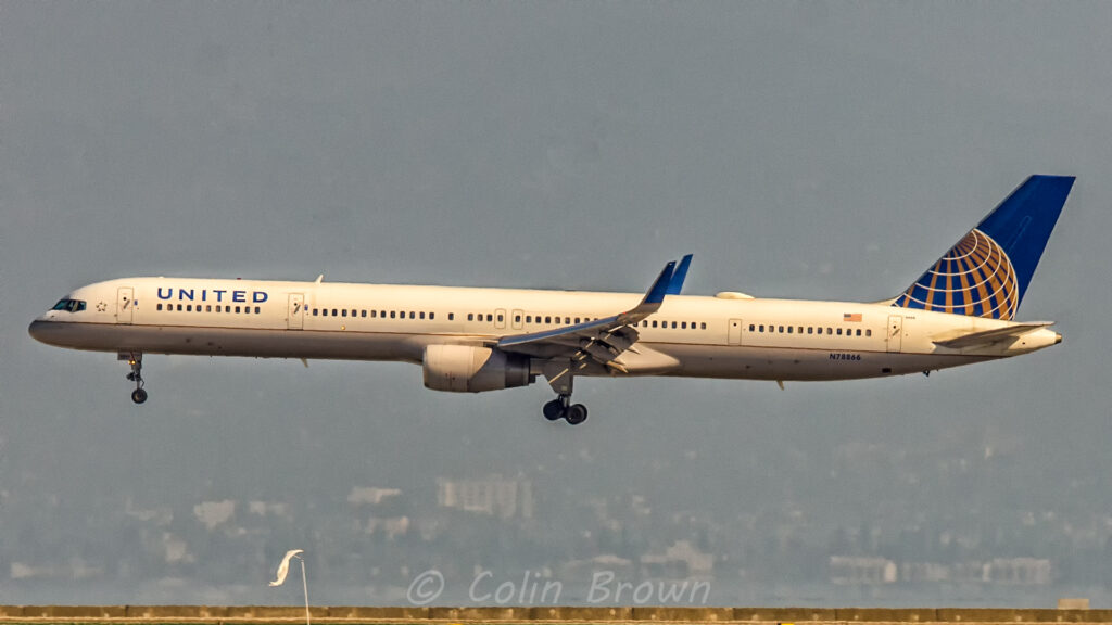 FTC Probes Delta, United, JetBlue Over AI Fare Pricing 3 N78866 Boeing 757 33N United Airlines