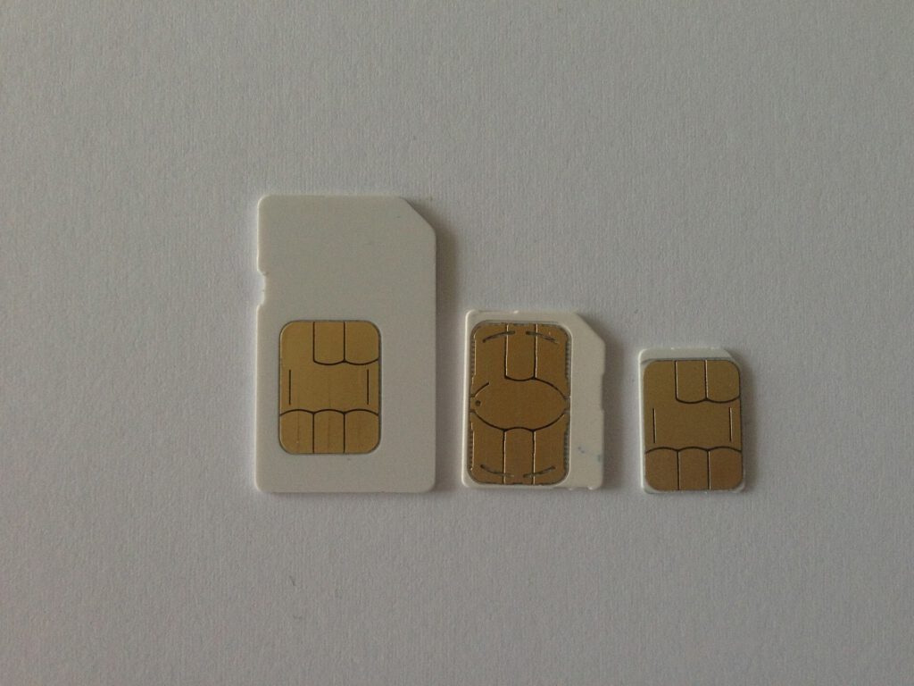 Google Links Phone Numbers to All Android Accounts by Default 3 Formats de cartes SIM
