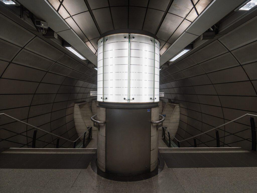 How a London Tube Incident Changed a Woman's Life 2 Southwark tube station lighting 2024 07 10