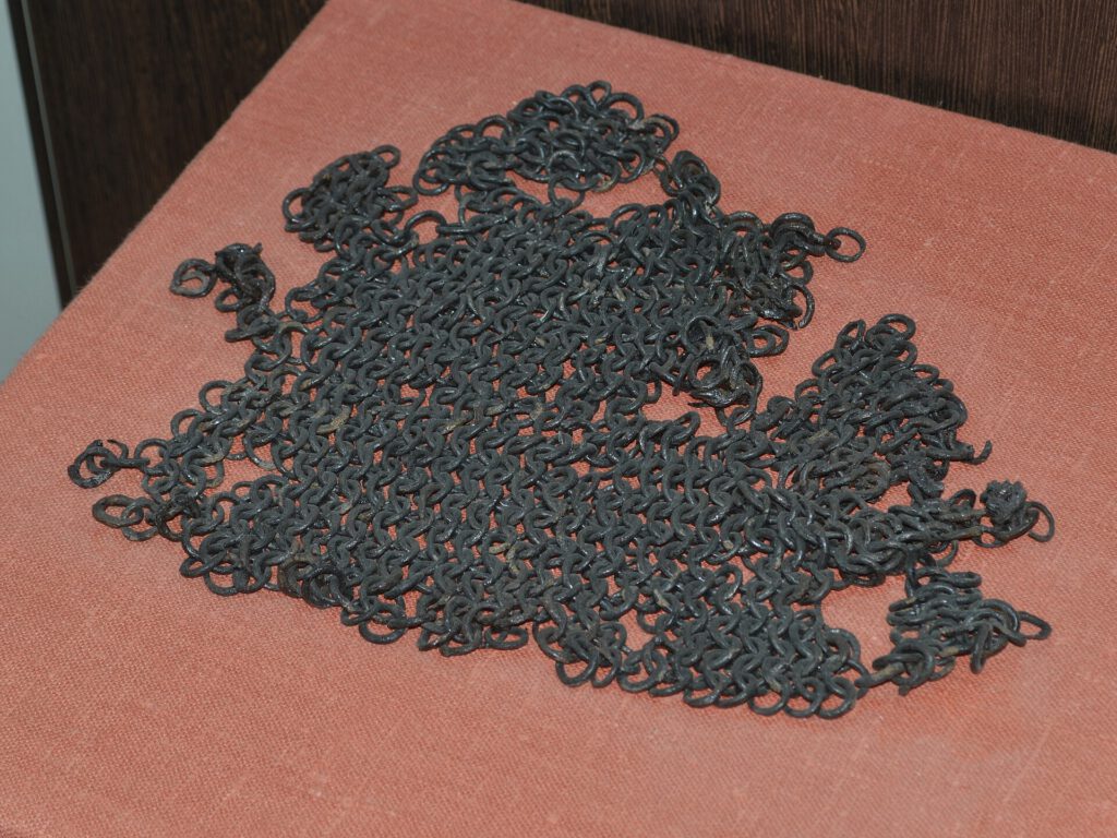 Medievalcore: Why Youth Culture Is Embracing the Middle Ages Medievalcore trend featuring chainmail and modern fashion elements