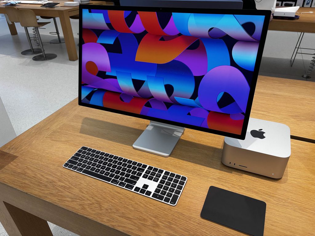 Apple Mac Studio M5 Ultra running open-weight AI model