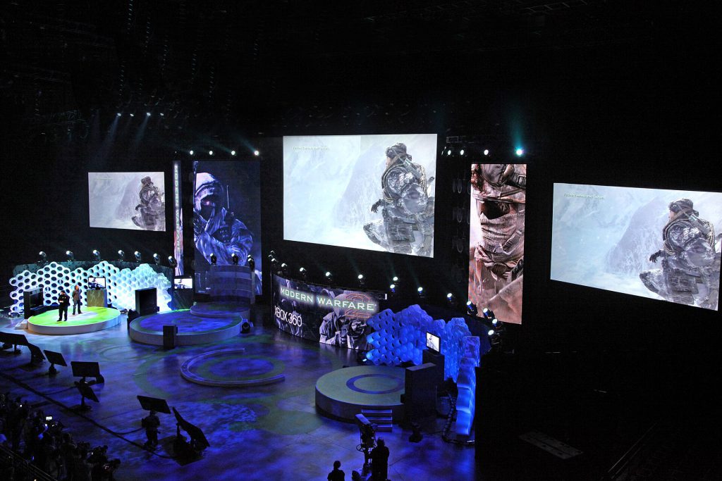 Jason West Vince Zampella Modern Warfare 2 E3 2009 (4)