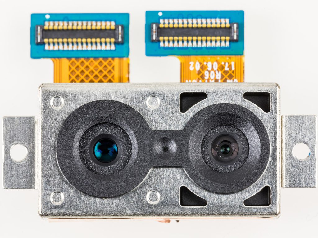 Oppo wide-screen phone with dual 200MP cameras