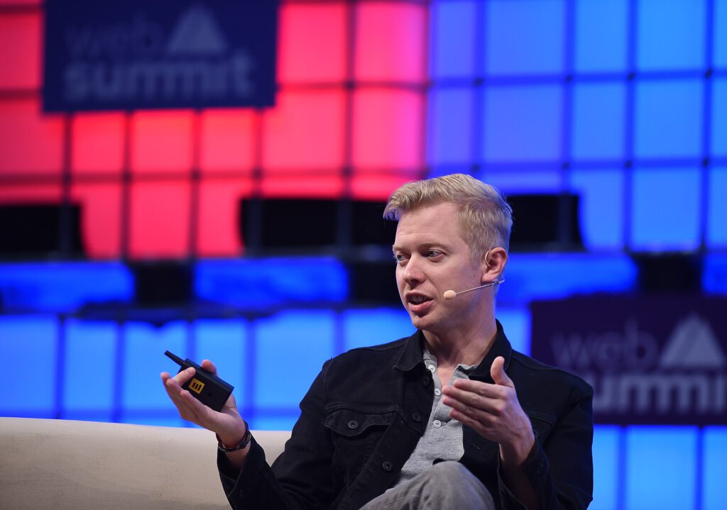 Reddit CEO Confirms Logged-In-Only Shift Amid Search Traffic Drop Reddit logo on a computer screen