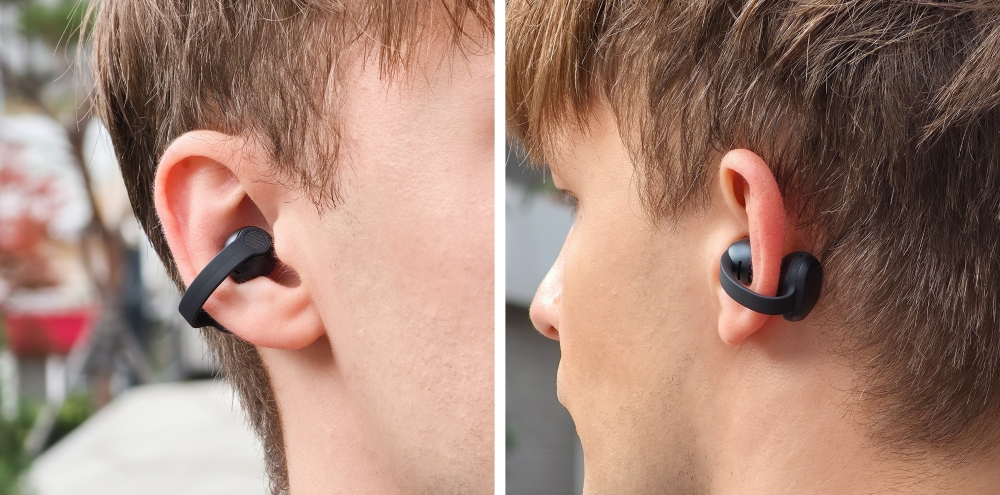 Galaxy Buds On features an ergonomic design with speaker and battery placement optimized through data analysis and simulations involving a wide range of ear shapes.