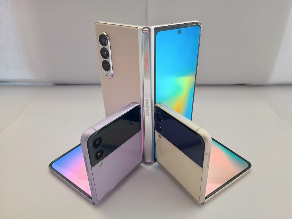 Samsung W27 Price Revealed: Luxury Foldable Costs More Than iPhone Duo Samsung W27 luxury foldable phone with gold frame and dark red cover