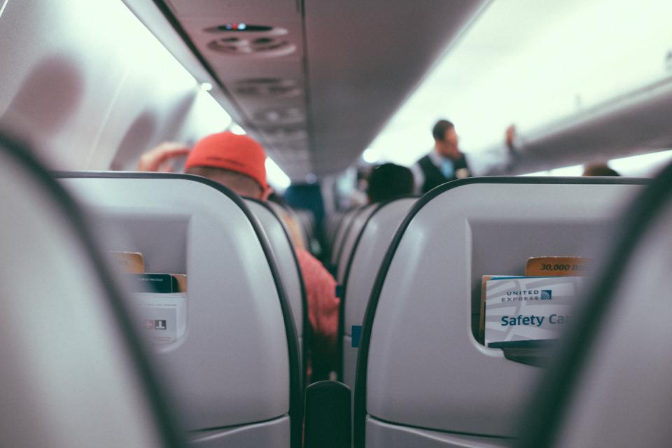 United Airlines Launches Starlink WiFi Tracker for Passengers 3 Inside Airplane