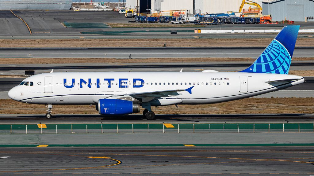 United Airlines Restores Chicago to Tokyo Narita Nonstop Service 2 United Airlines A320 in the New Livery