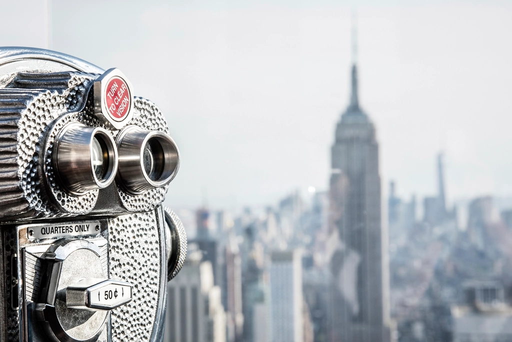 Free tourist binoculars Rockefeller Center