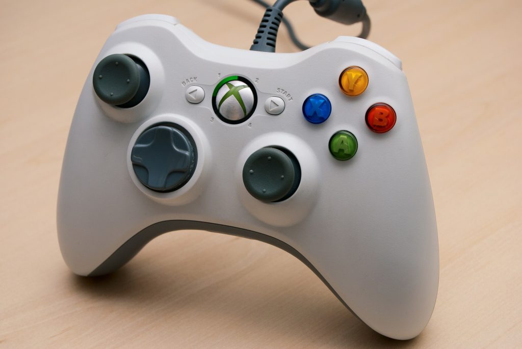 Xbox Free Play Days: ARC Raiders, S.T.A.L.K.E.R. 2, and More 2 Xbox 360 wired controller 1