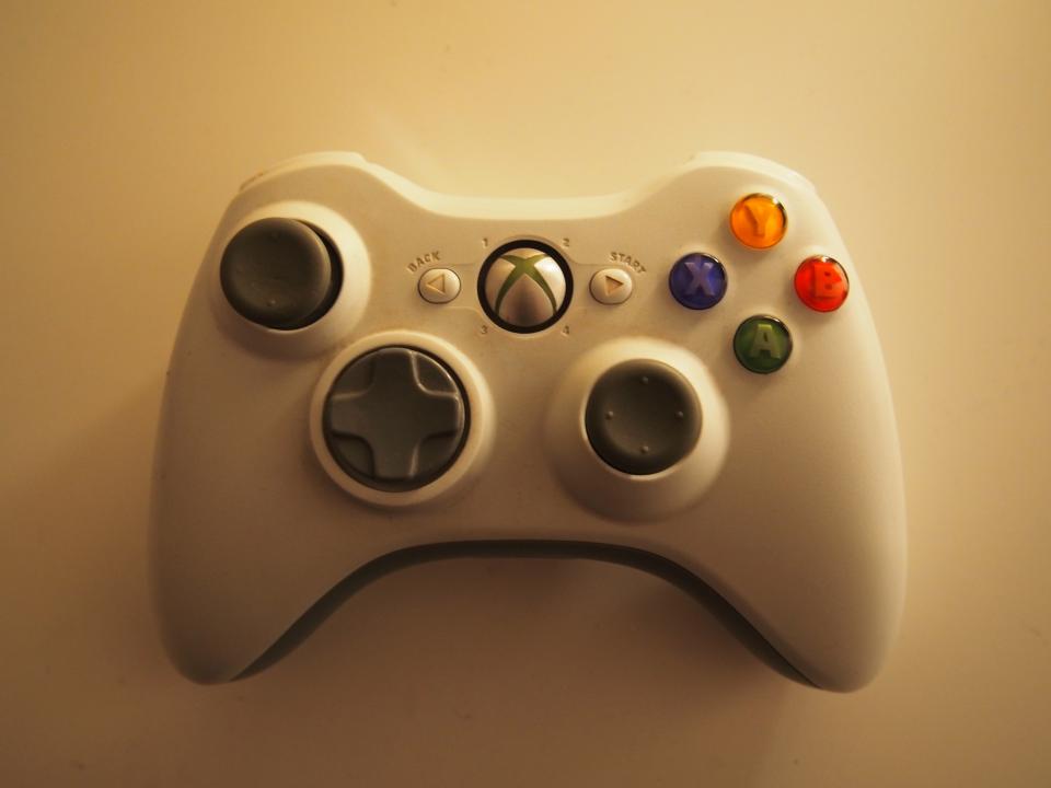 Xbox Free Play Days: ARC Raiders, S.T.A.L.K.E.R. 2, and More 4 Xbox Controller